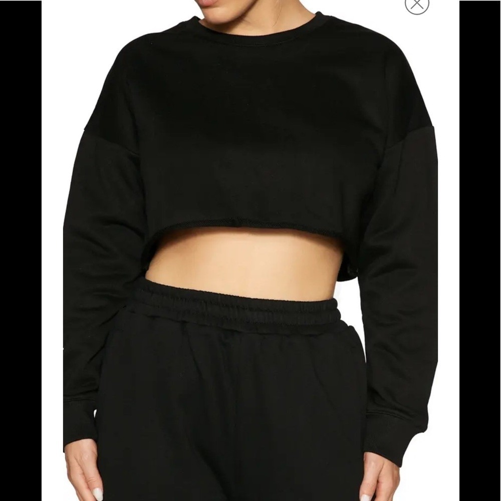 Naked Wardrobe Womens Black Cropped Raglan Sweatshirt NW-T2082 Size‎ M